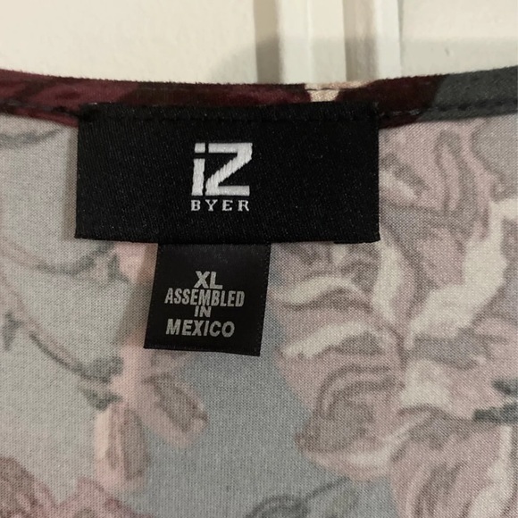 iZ Byer Floral Dress - Picture 2 of 4